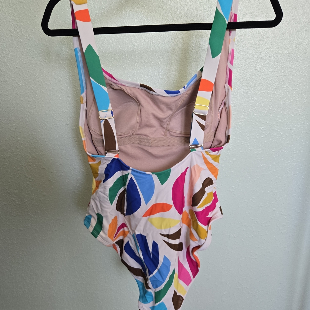 Tropical Leaf Print Women's One Piece Swimsuit - Picture 4 of 6